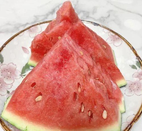 缅甸吃瓜铺,探寻缅甸吃瓜铺的独特风味  第3张