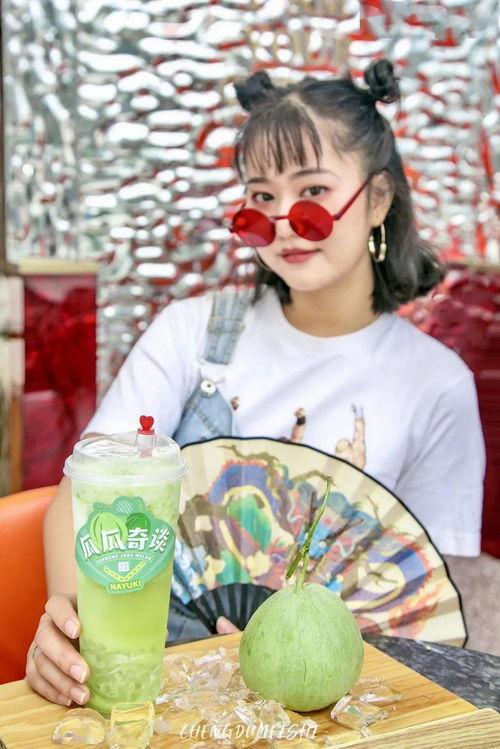 嘻嘻吃瓜小说,瓜田里的爱情秘闻  第3张