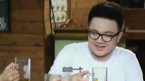 到处吃瓜的路人