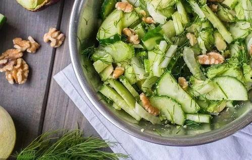 接水吃瓜,接水吃瓜，畅享清凉时光