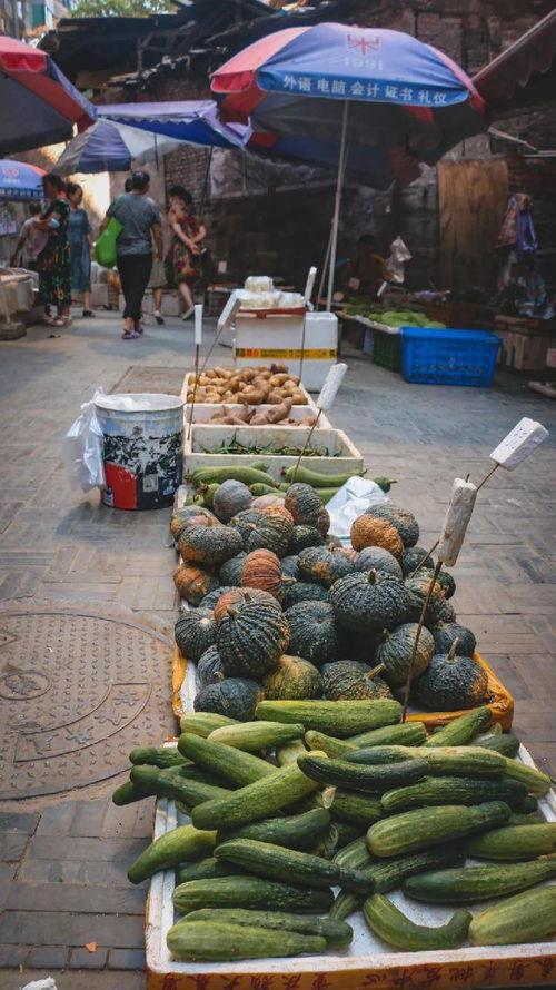 重庆奉节老师吃瓜事件