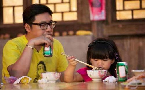 梦见邻居和老公吃瓜,邻居与老公共品瓜香，揭秘生活点滴