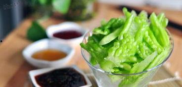 凉瓜避暑怎么吃,凉瓜夏日避暑美食攻略