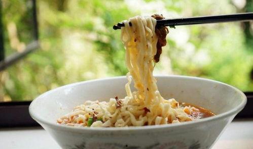 瓜总吃垃圾食品,揭秘明星对垃圾食品的热爱与挑战