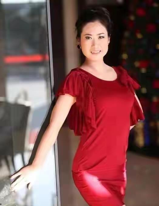 吃瓜芙蓉姐 第1张 吃瓜芙蓉姐 第1张