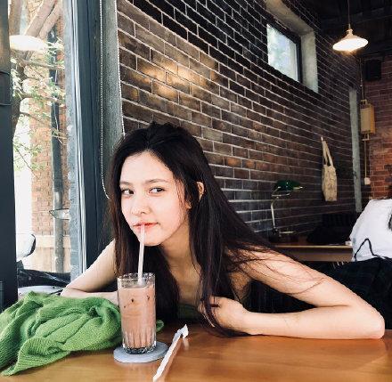 吃瓜少女公布恋情 第2张 吃瓜少女公布恋情 第2张