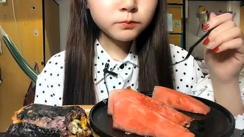 面团姐深夜吃瓜,娱乐圈那些不为人知的瓜  第1张